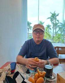 Dr.Sastra Tamami, SE,.M.Si